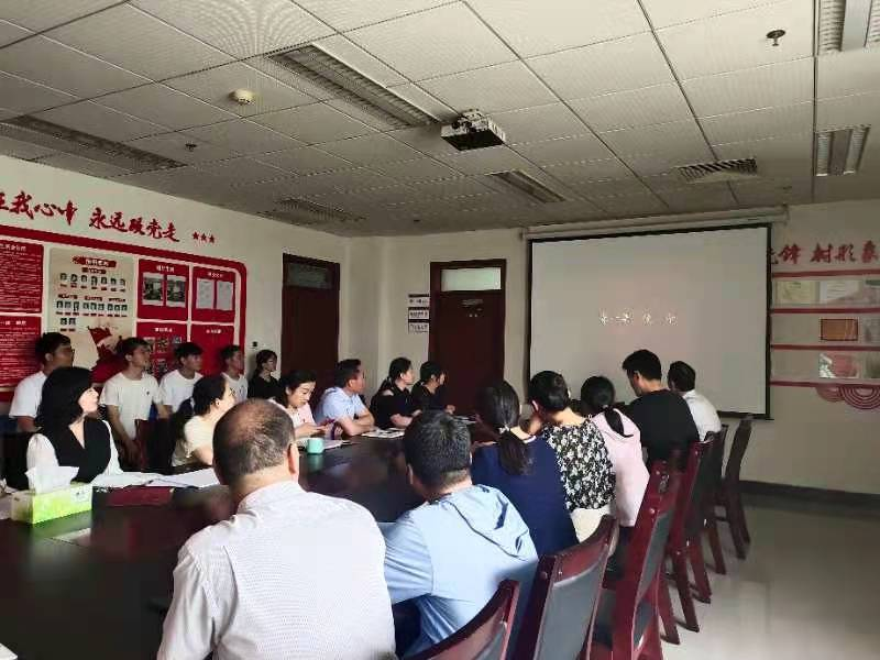 best365网页版登录全体党员观看纪录片《重生》